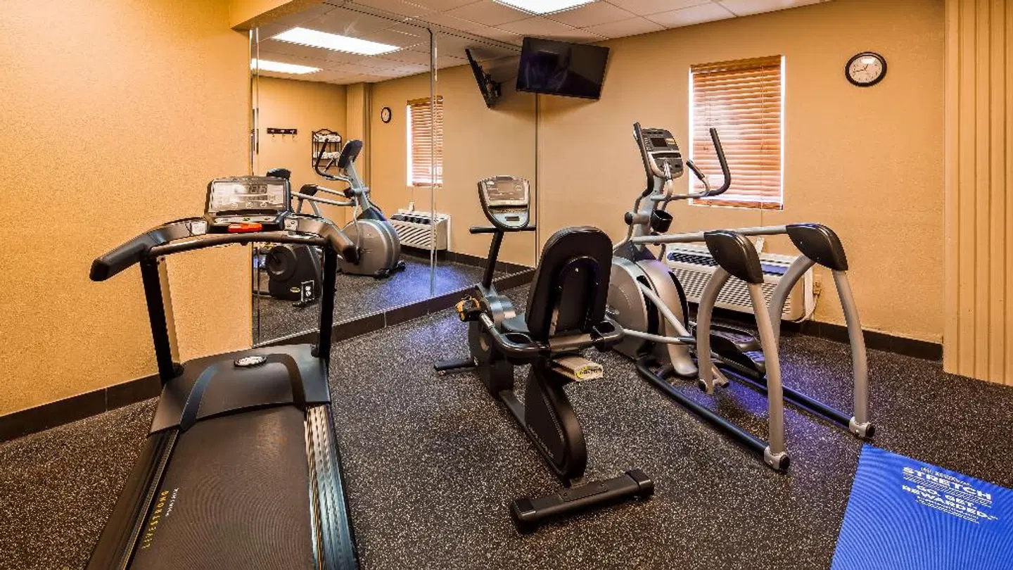 Best Western Plus Gen X Inn SPORTS_AND_LEISURE