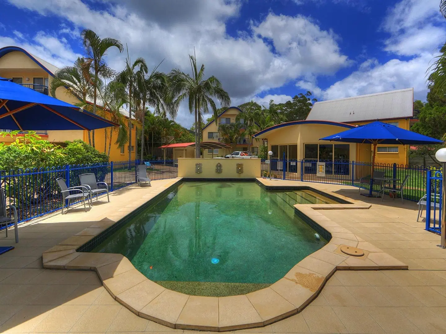 Rainbow Getaway Holiday Apartments OUTDOOR_POOL