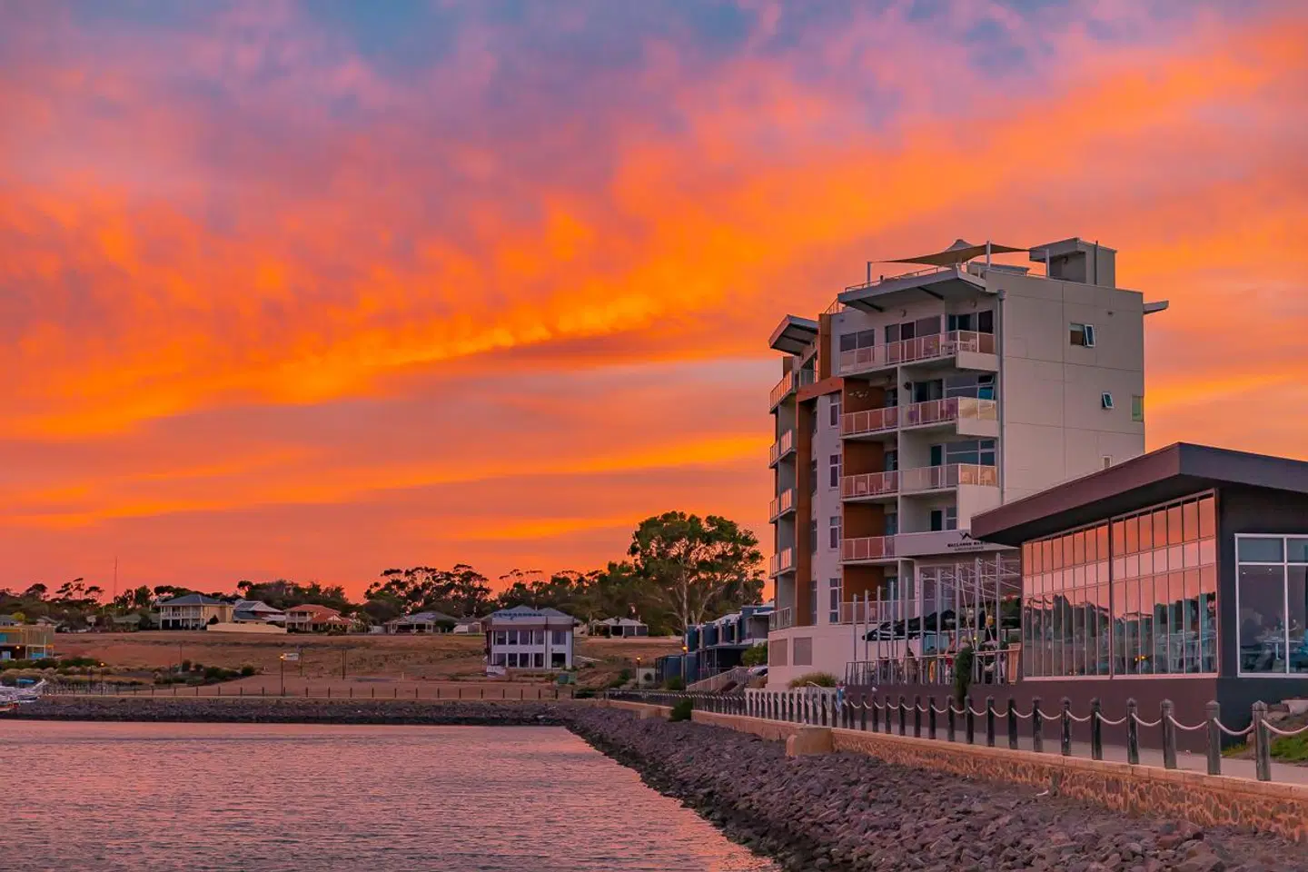 Wallaroo Marina Apartments EXTERIOR