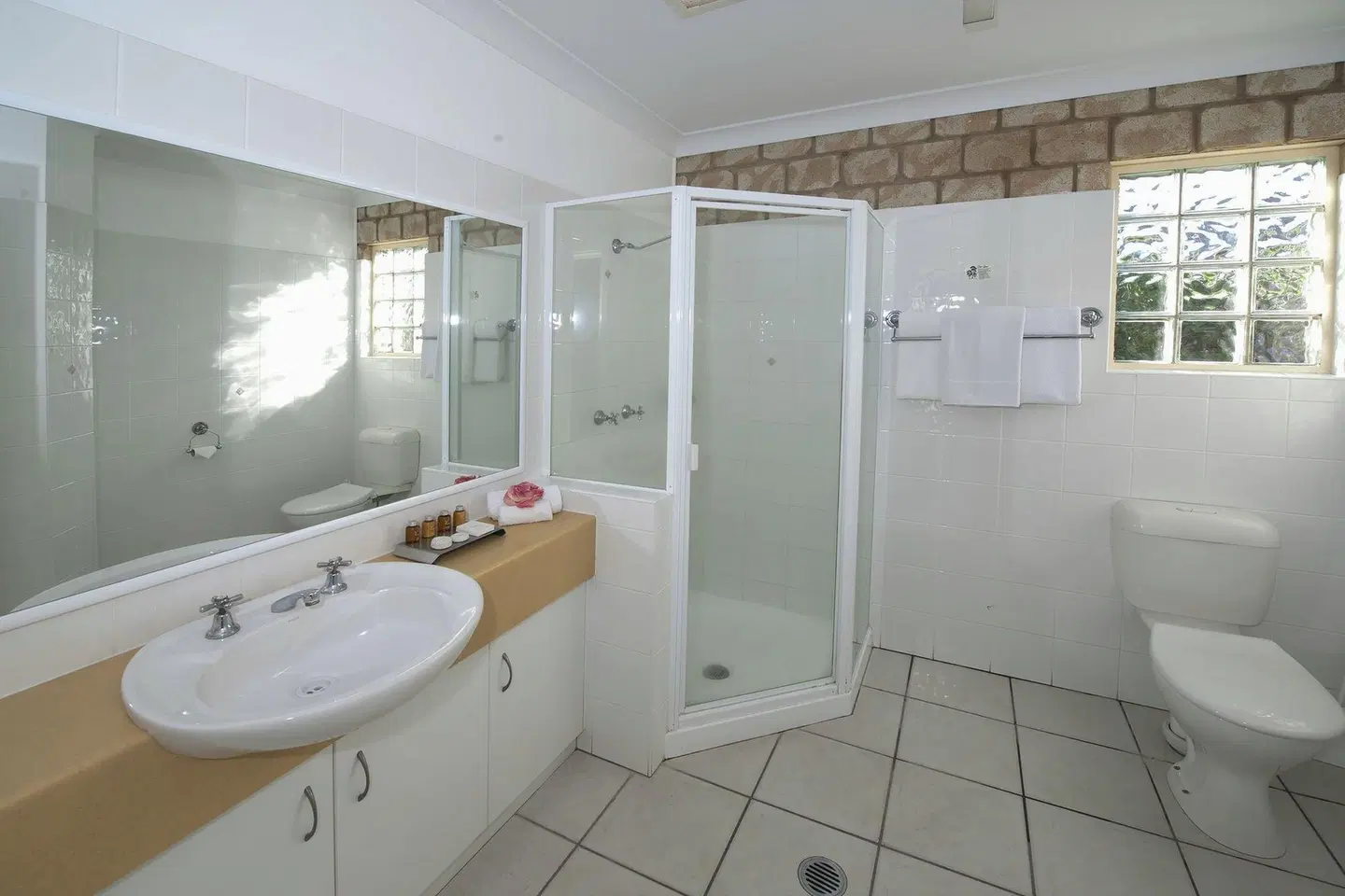Great Divide Motor Inn Badezimmer