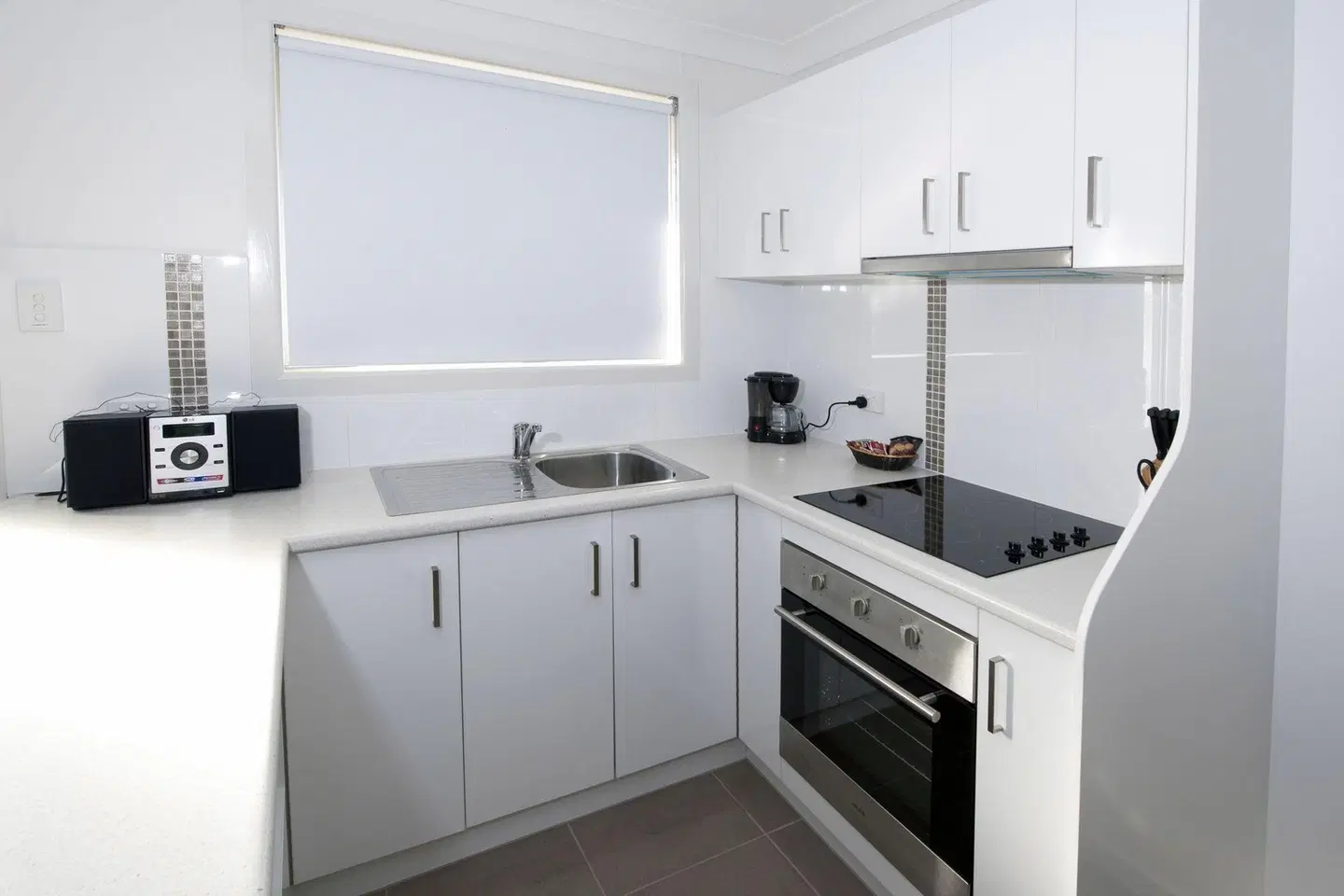 Great Divide Motor Inn ROOM_EXAMPLE