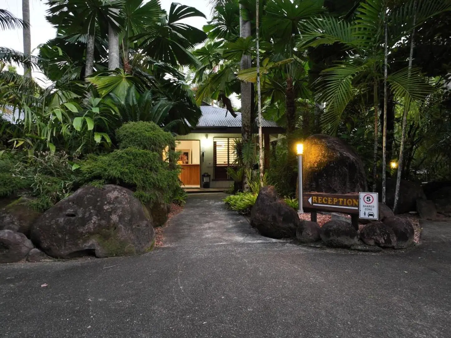 Eco Village Mission Beach EXTERIOR