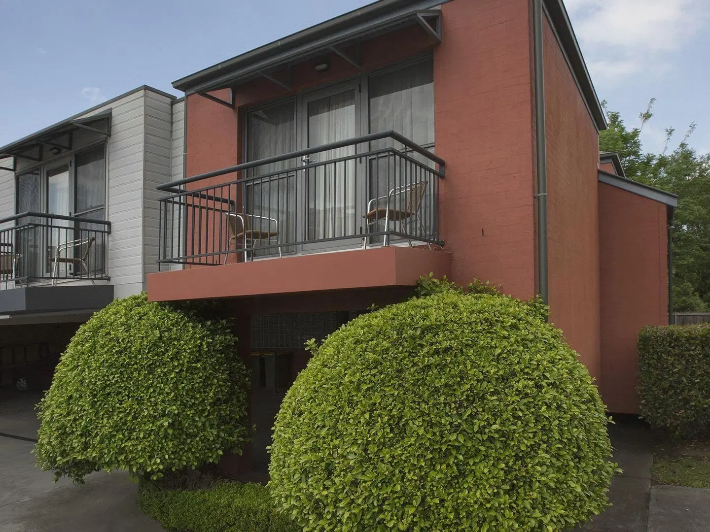 Berry Village Boutique Motel EXTERIOR