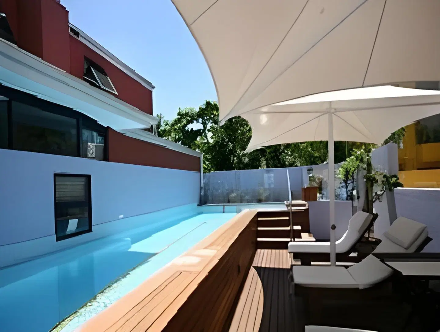 The Pavilions OUTDOOR_POOL