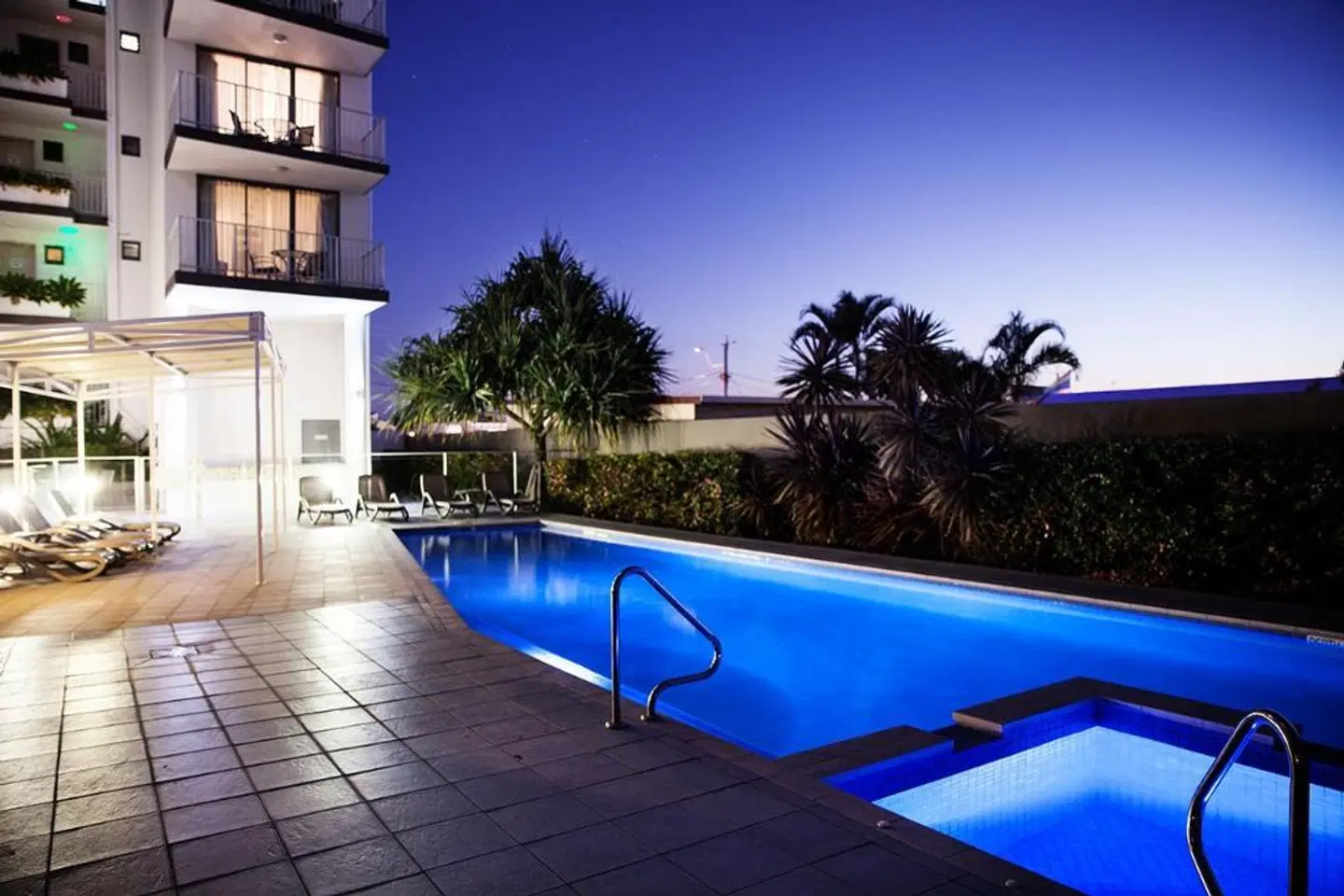 Ocean Views Resort OUTDOOR_POOL