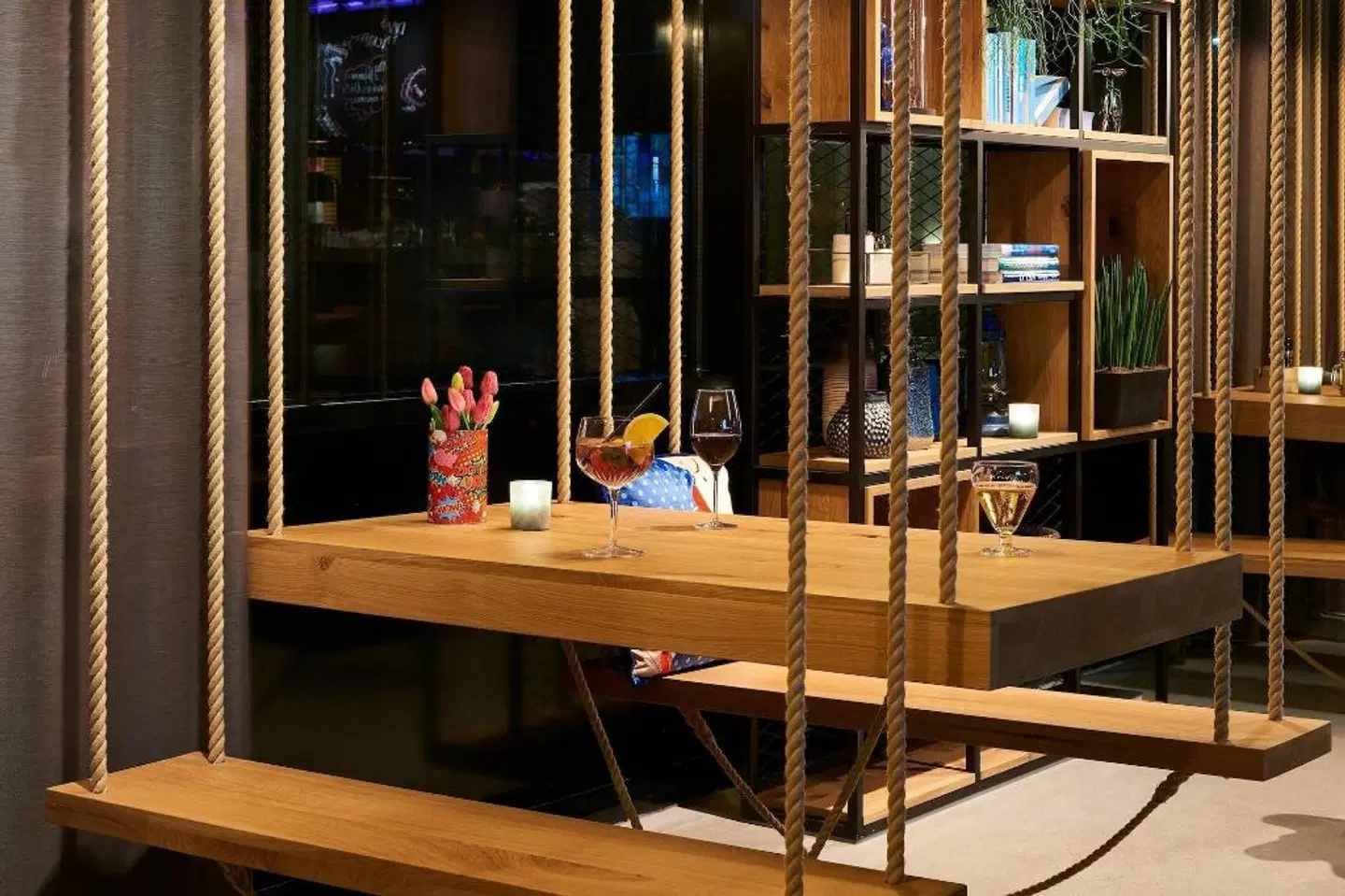 Moxy Amsterdam Schiphol Airport Terrasse