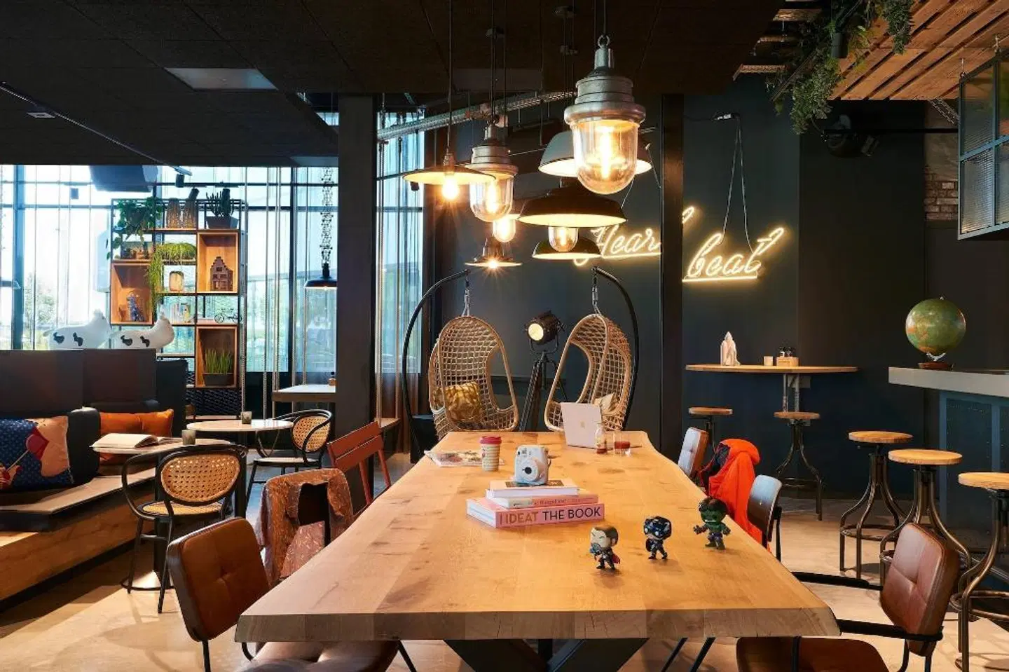 Moxy Amsterdam Schiphol Airport Restaurant