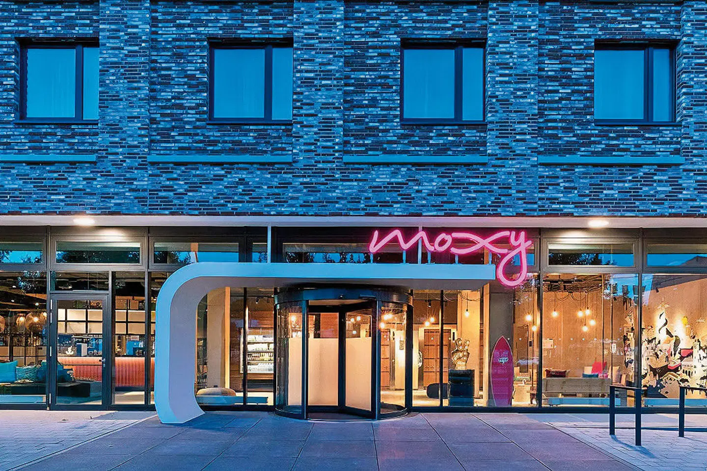 Moxy Hamburg City EXTERIOR