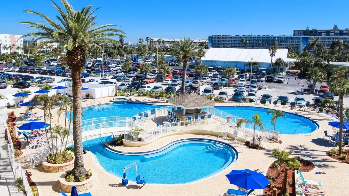 Coral Reef Resort OUTDOOR_POOL