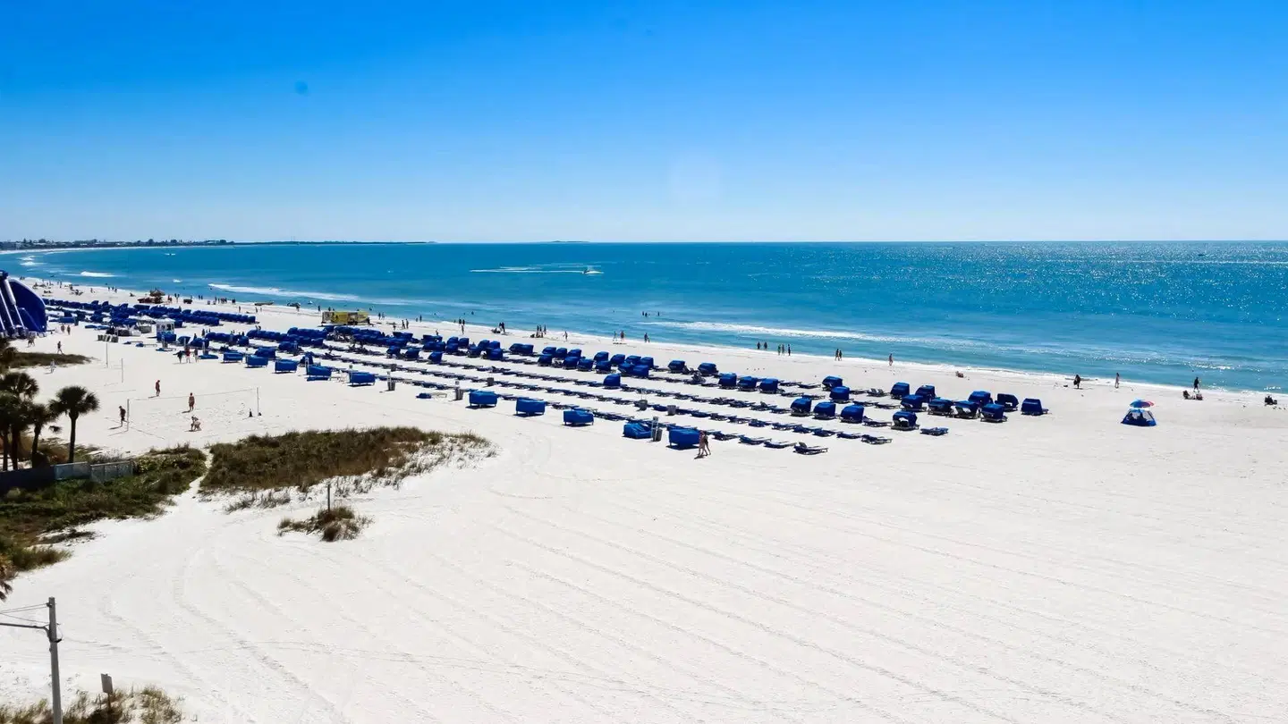 Coral Reef Resort Strand