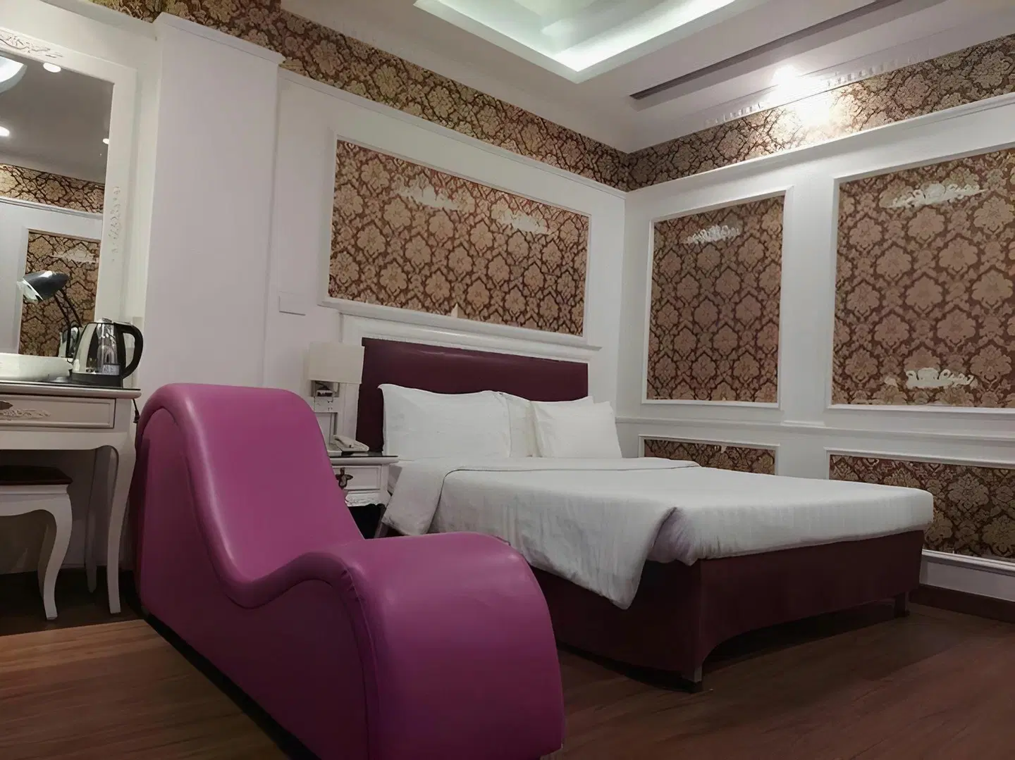 A25 Hotel Dich Vong Hau ROOM_EXAMPLE