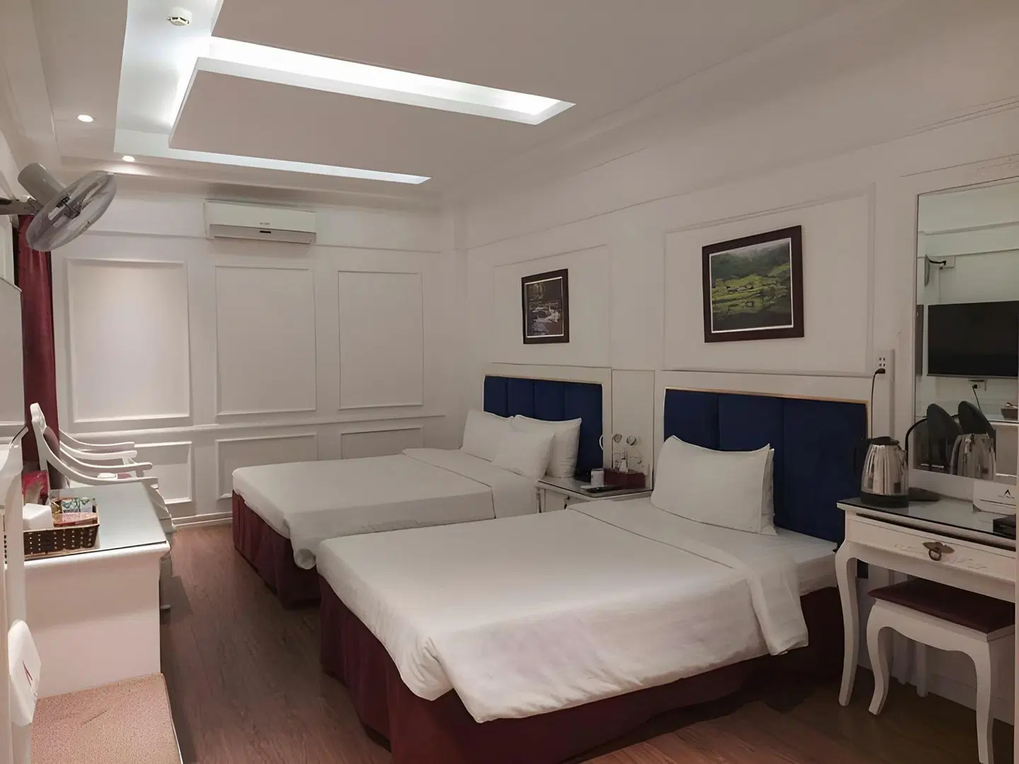 A25 Hotel Dich Vong Hau ROOM_EXAMPLE