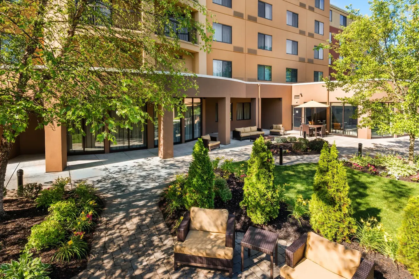 Courtyard by Marriott Providence Lincoln Garten