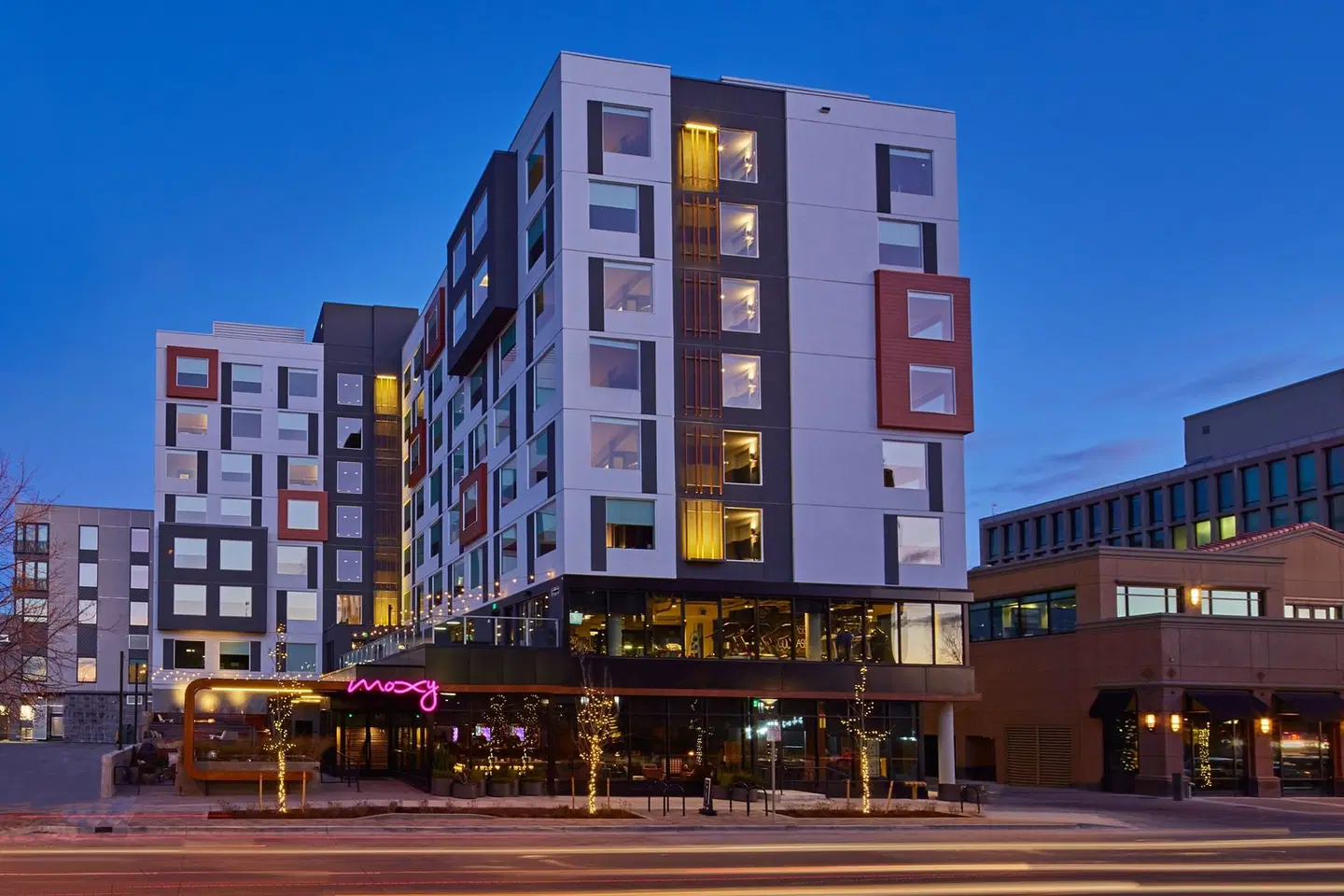 Moxy Denver Cherry Creek EXTERIOR