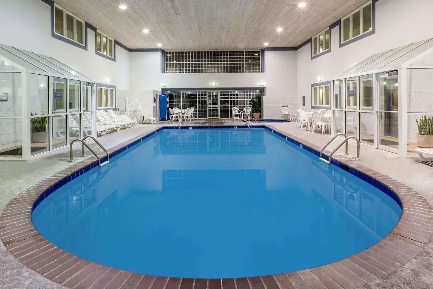Baymont by Wyndham Des Moines Airport Hallenbad