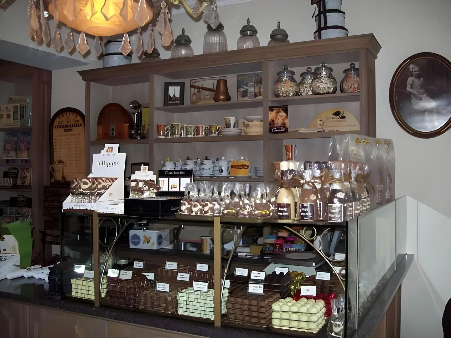 B&B Bon-Bon 'nuit' Bar
