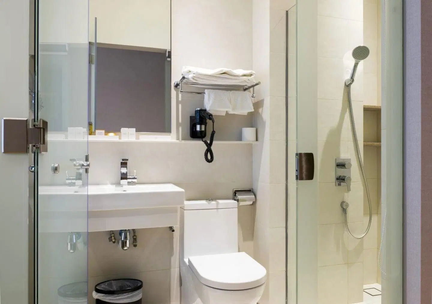Hotel Bencoolen @ Hong Kong Street Badezimmer