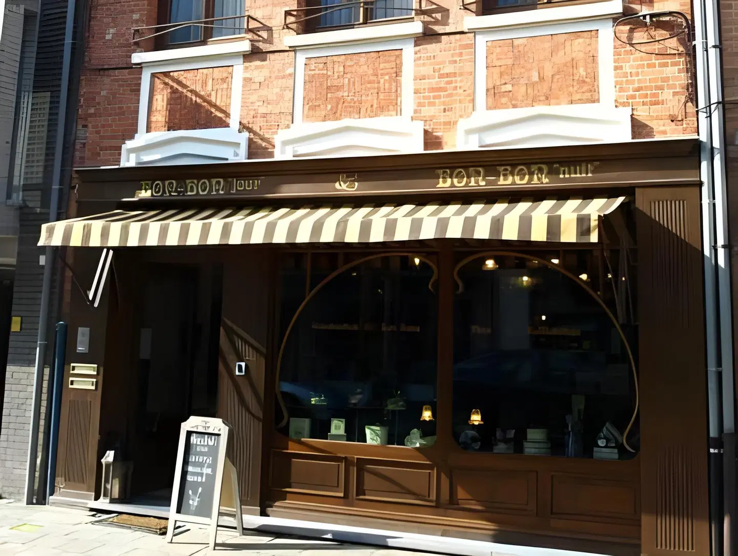 B&B Bon-Bon 'nuit' EXTERIOR