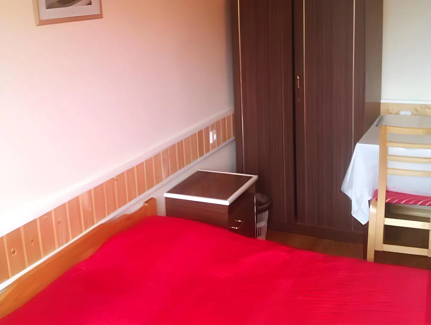 Gabriel ROOM_EXAMPLE