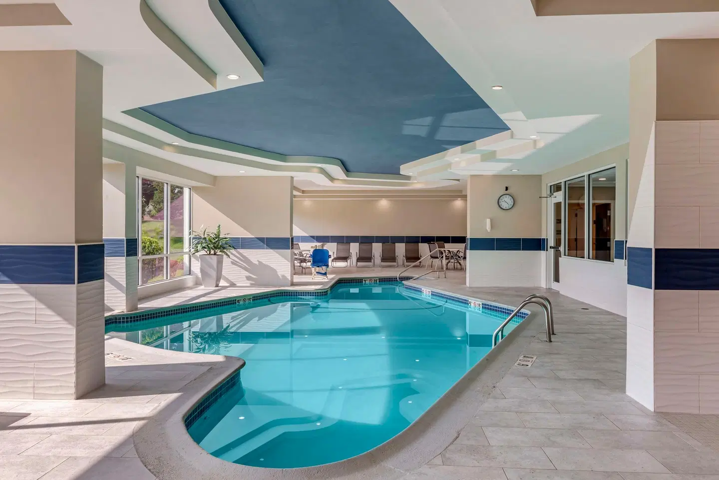 Best Western Plus North Shore Hotel Hallenbad
