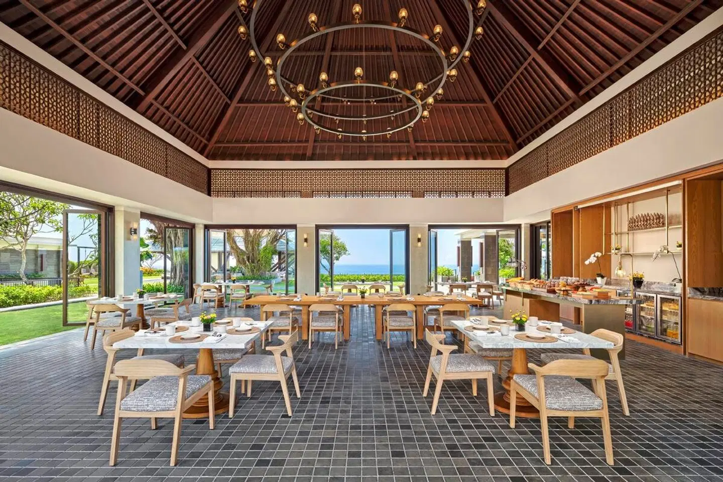 Umana Bali, LXR Hotels & Resorts Restaurant