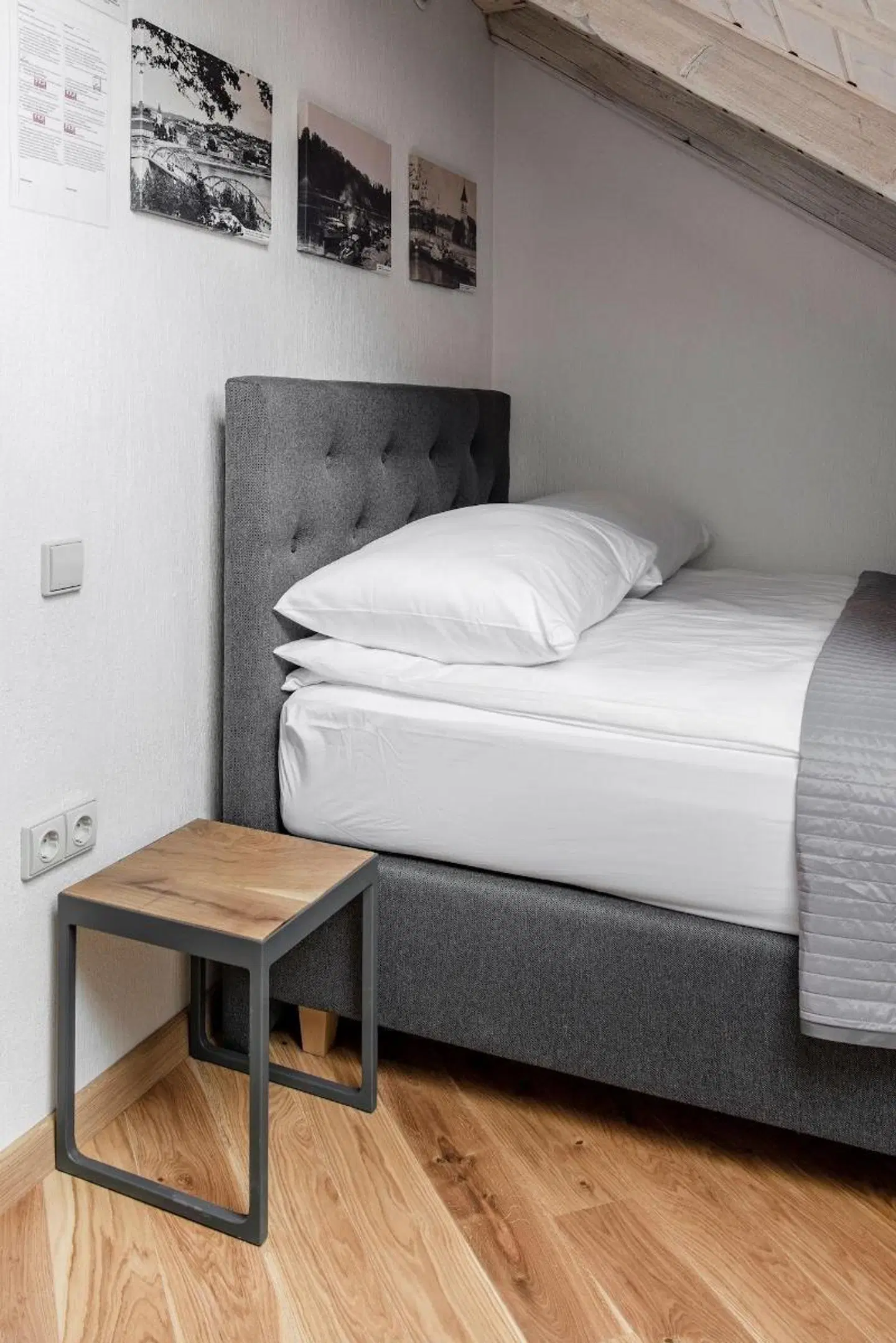 Piano Apartments ROOM_EXAMPLE