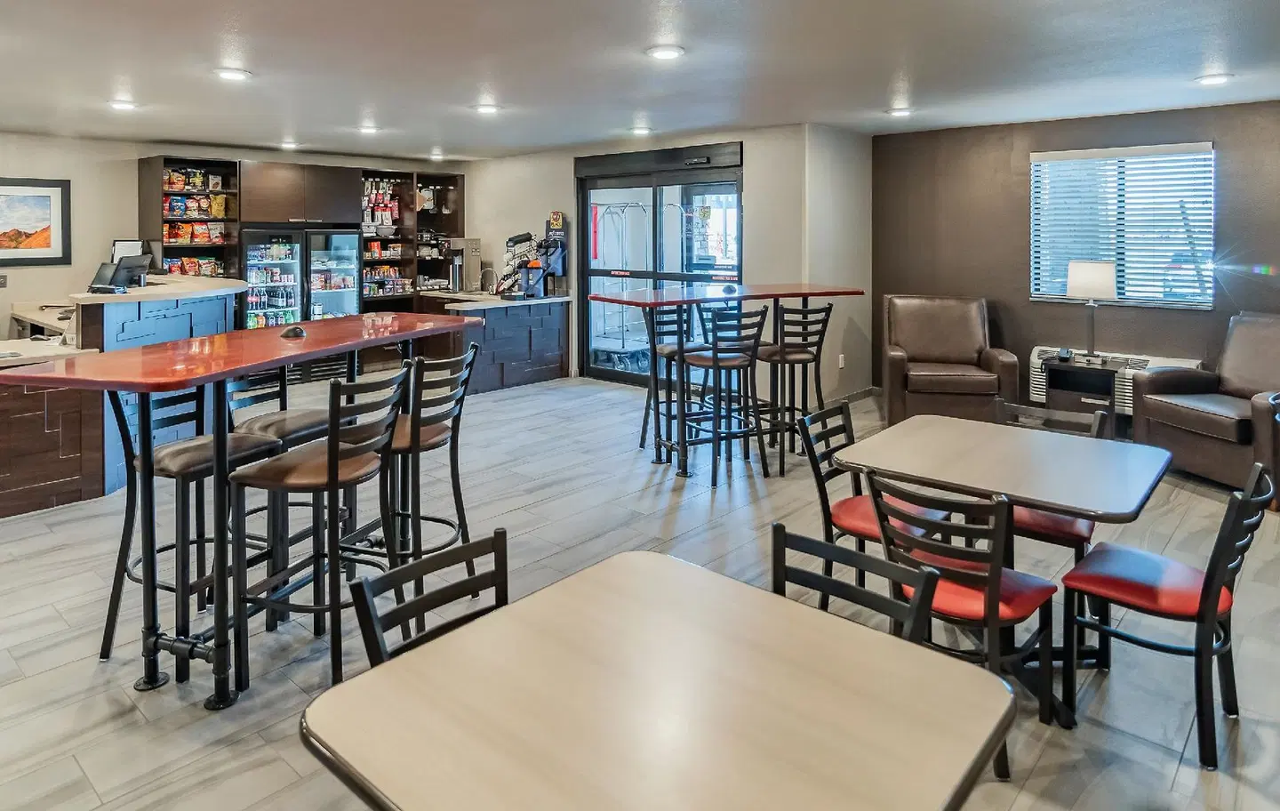 My Place Hotel-Davenport/Quad Cities, IA Bar
