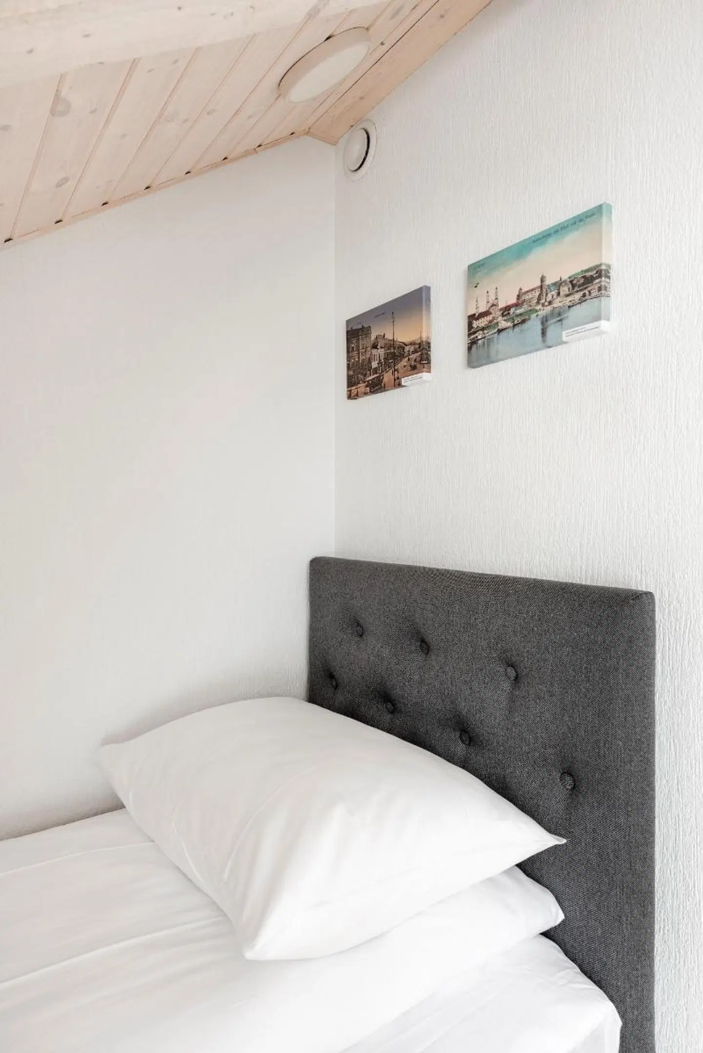Piano Apartments ROOM_EXAMPLE