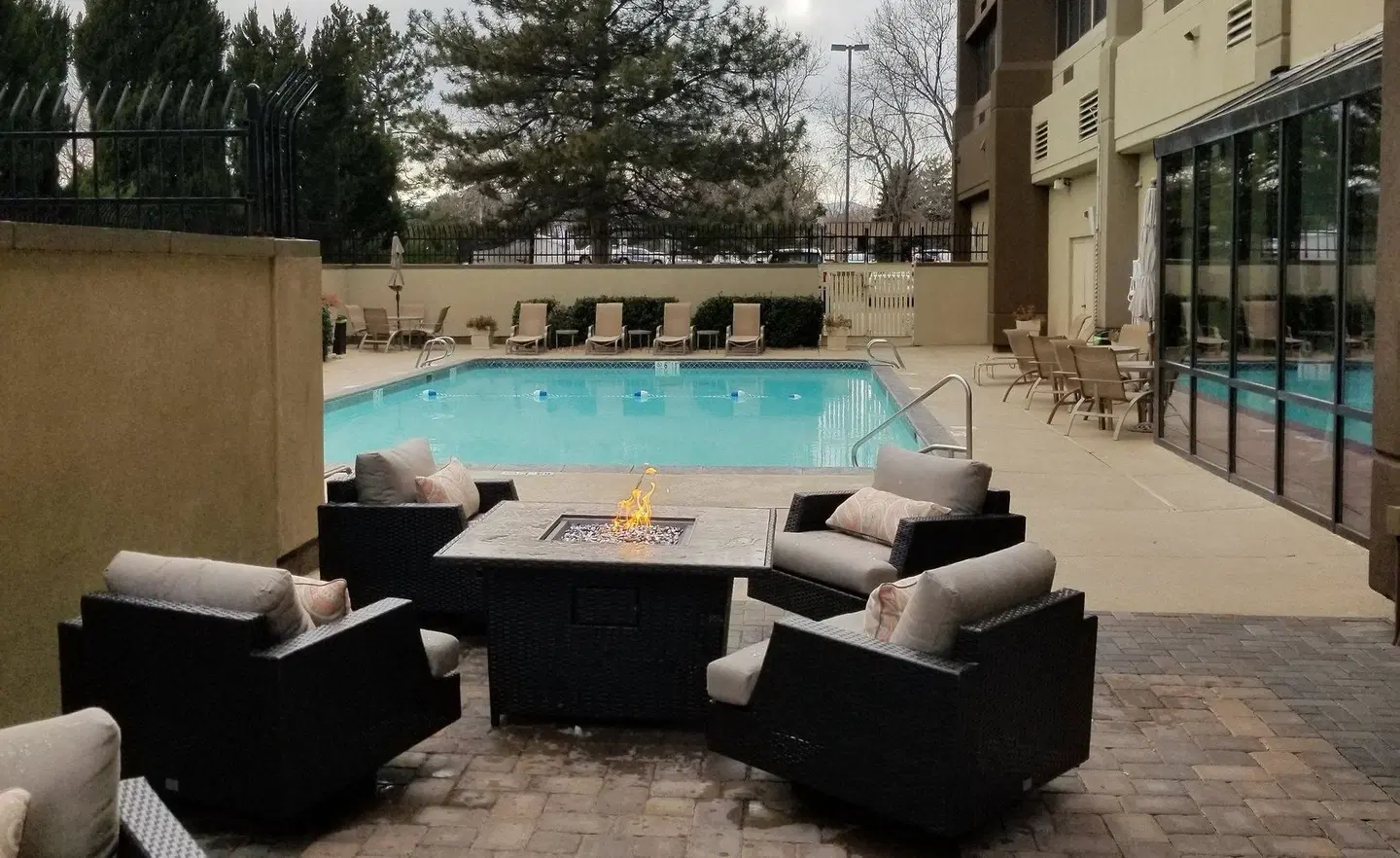 Holiday Inn Denver Lakewood by IHG OUTDOOR_POOL