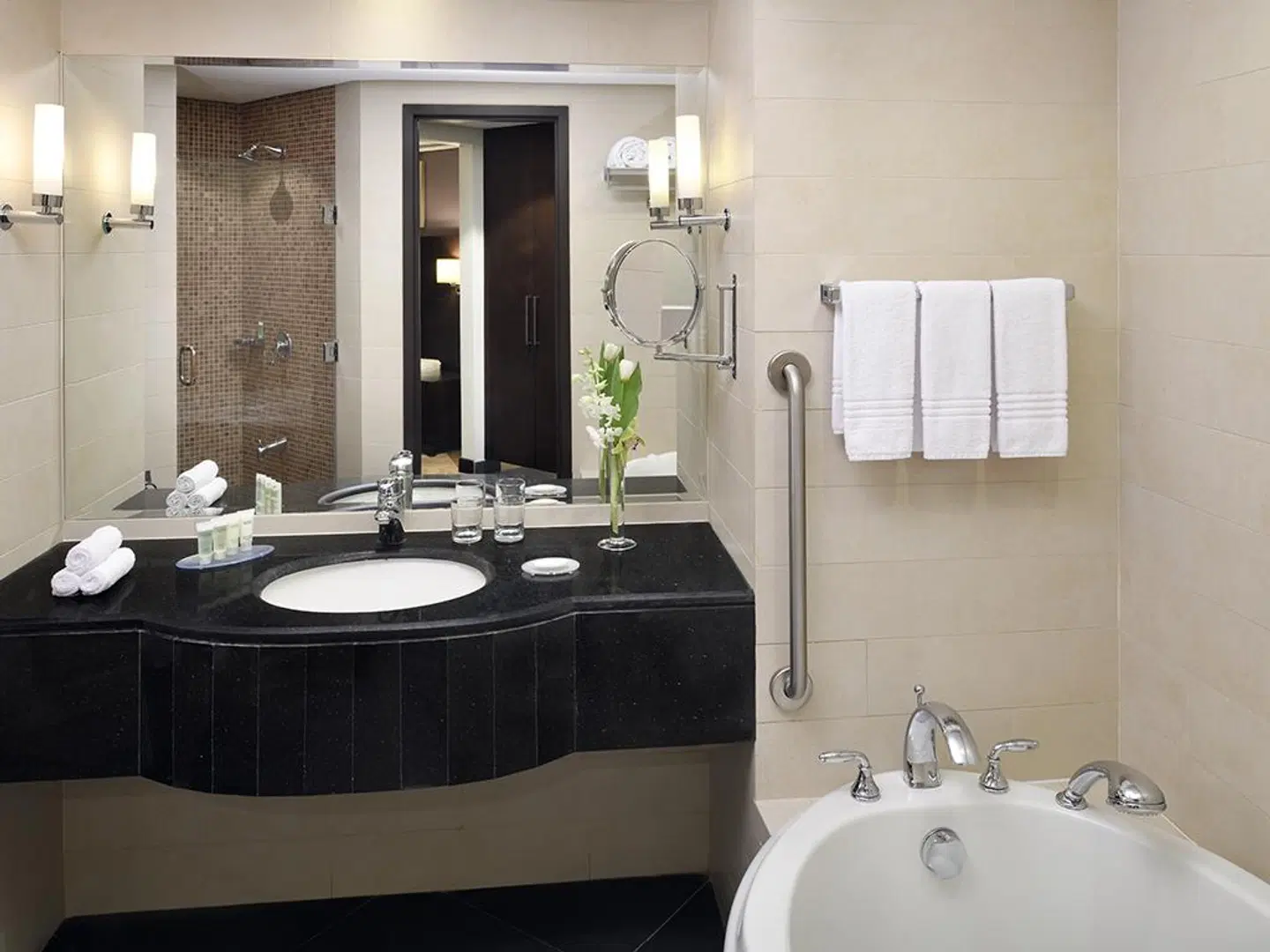 Courtyard by Marriott Riyadh Diplomatic Quarter Badezimmer