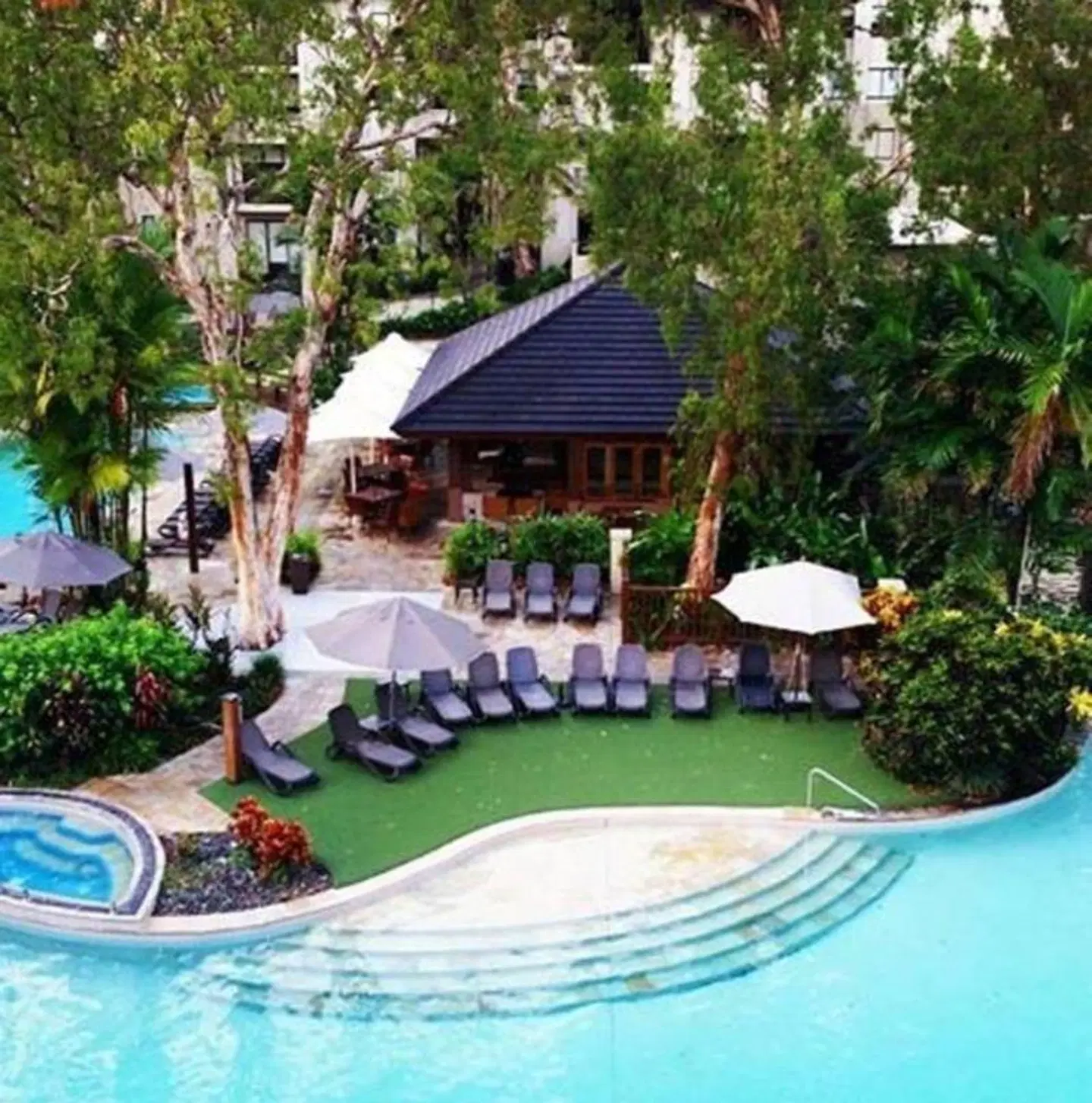 Elysium Apartments OUTDOOR_POOL
