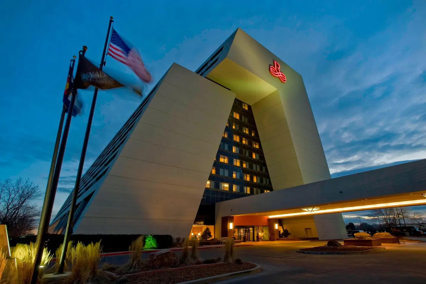 Renaissance Denver Stapleton Hotel EXTERIOR