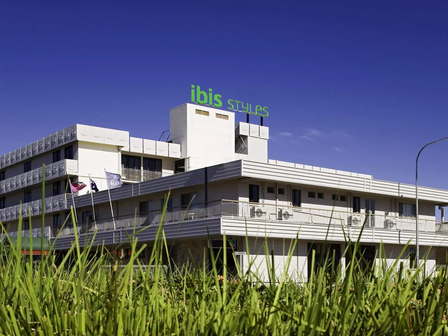 ibis Styles Mt Isa Verona Hotel EXTERIOR