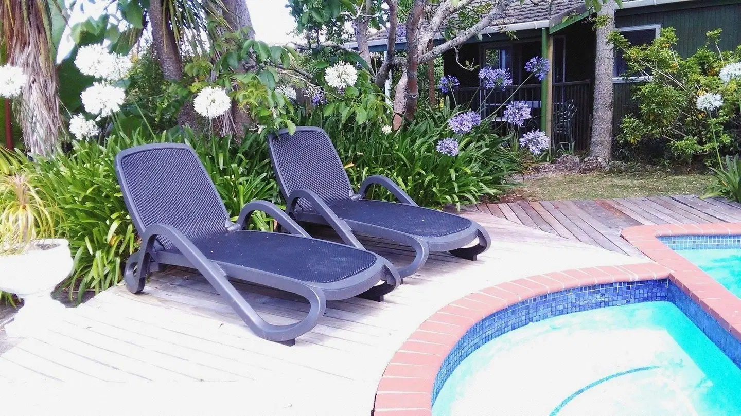 Colonial House Motel OUTDOOR_POOL