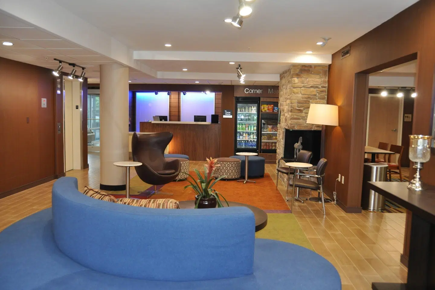 Fairfield by Marriott Inn & Suites Fort Myers Cape Coral LOUNGE_LOBBY