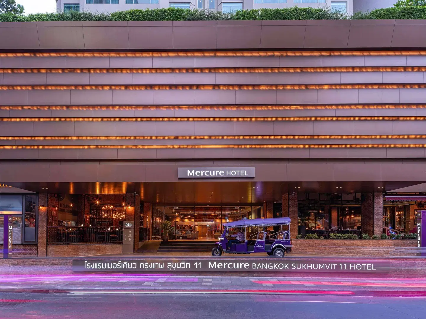 Mercure Bangkok Sukhumvit 11 EXTERIOR