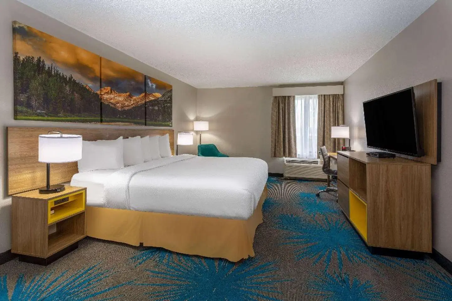 Days Inn & Suites by Wyndham Denver International Airport ROOM_EXAMPLE
