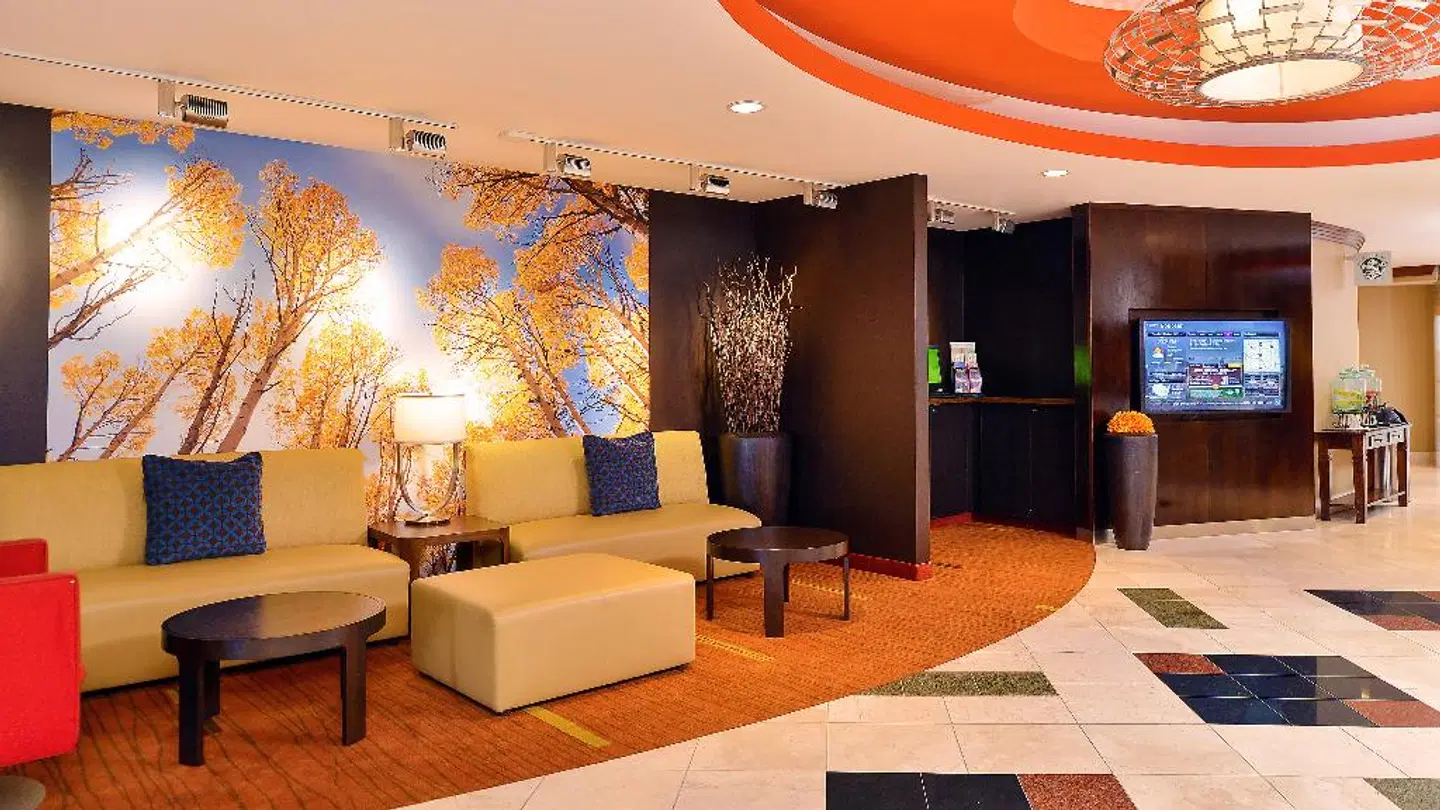 Courtyard by Marriott Denver Cherry Creek LOUNGE_LOBBY