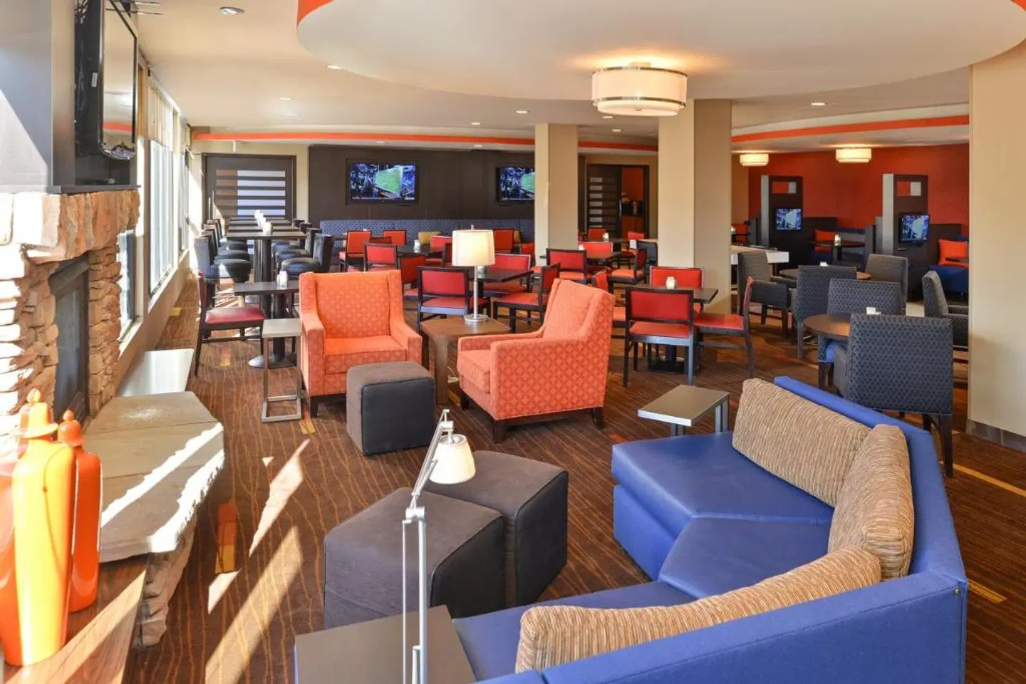Courtyard by Marriott Denver Cherry Creek Bar