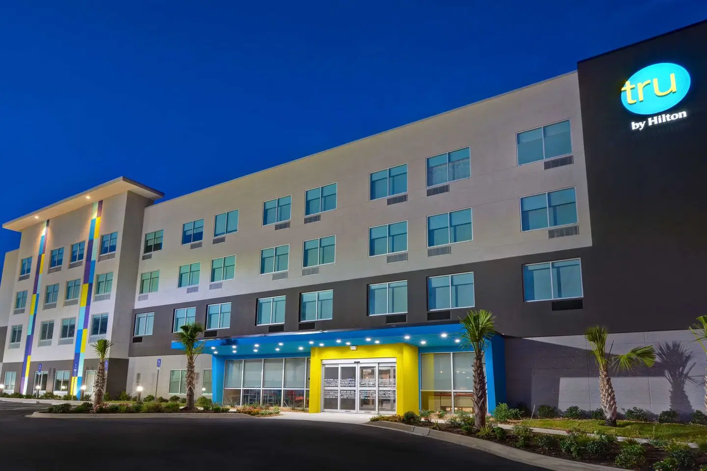 Tru by Hilton Fort Walton Beach EXTERIOR
