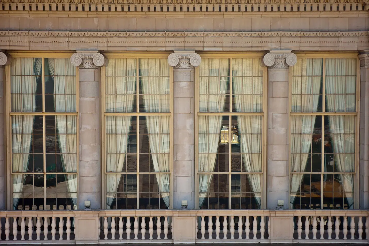 Marriott St. Louis Grand EXTERIOR