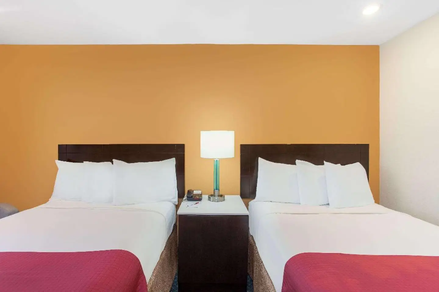 Ramada Culver City ROOM_EXAMPLE