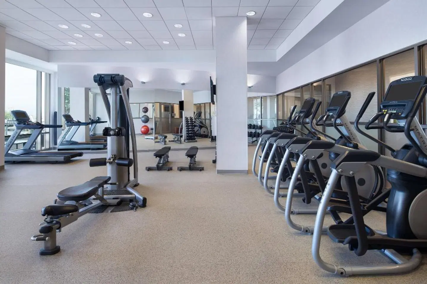 The Westin Washington National Harbor SPORTS_AND_LEISURE