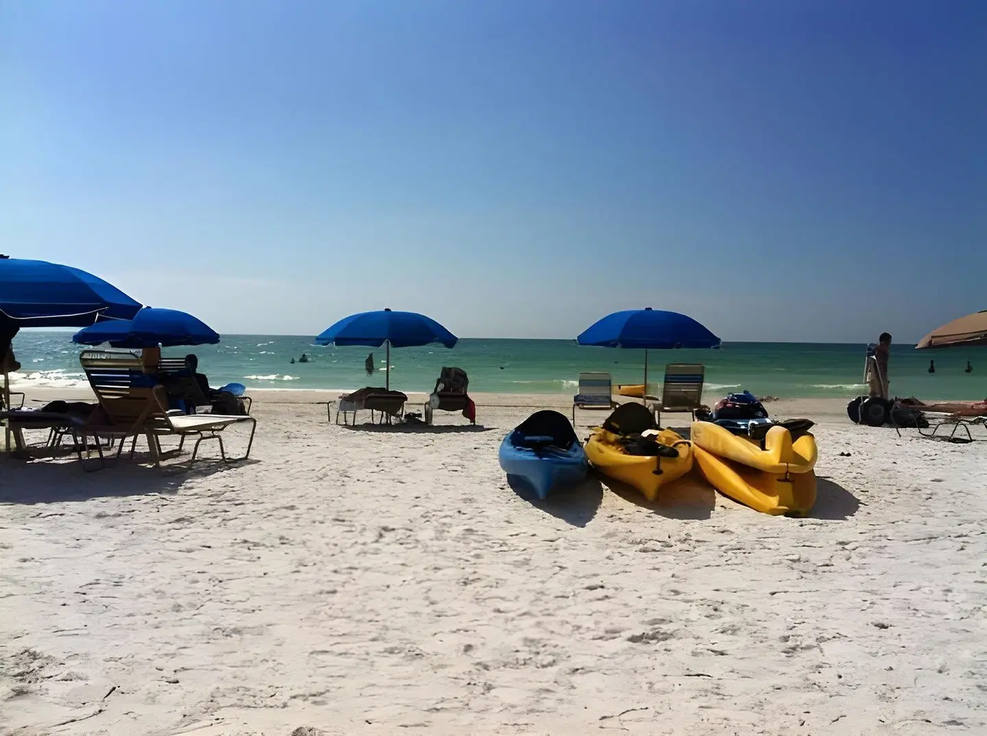 Tropical Beach Resorts - Sarasota Strand