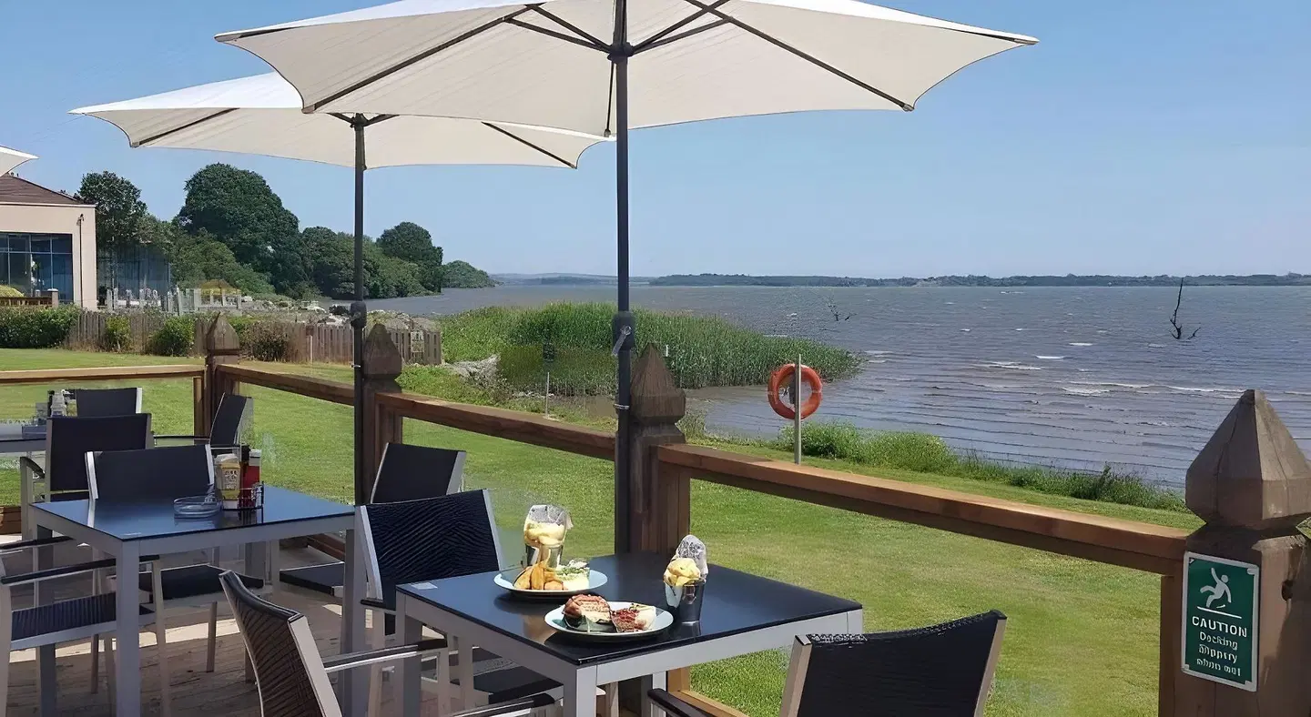 Ferrycarrig Lodge Terrasse
