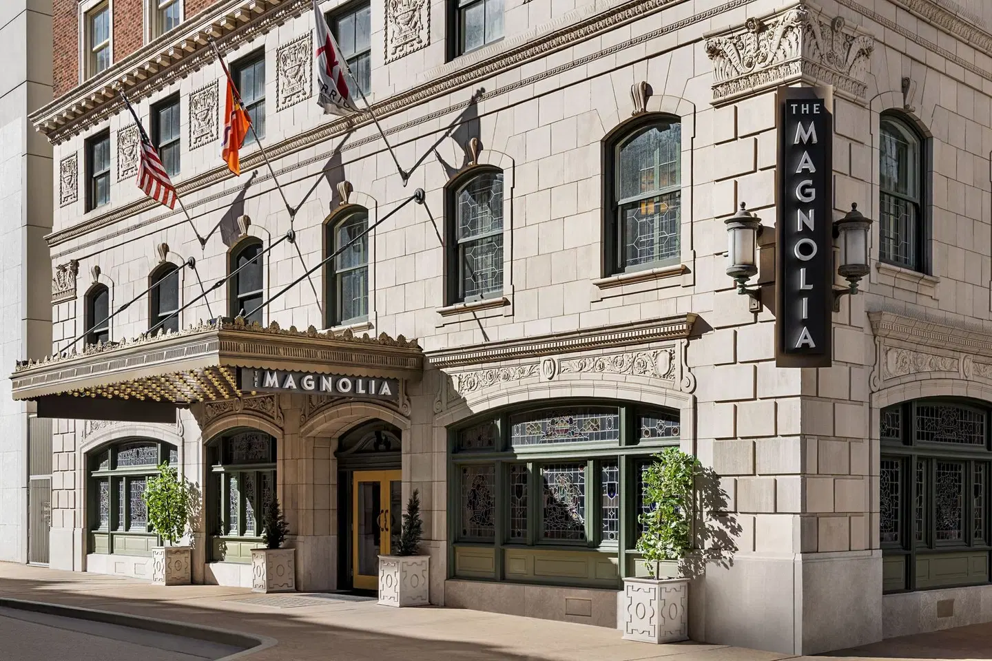 Magnolia Hotel St. Louis EXTERIOR