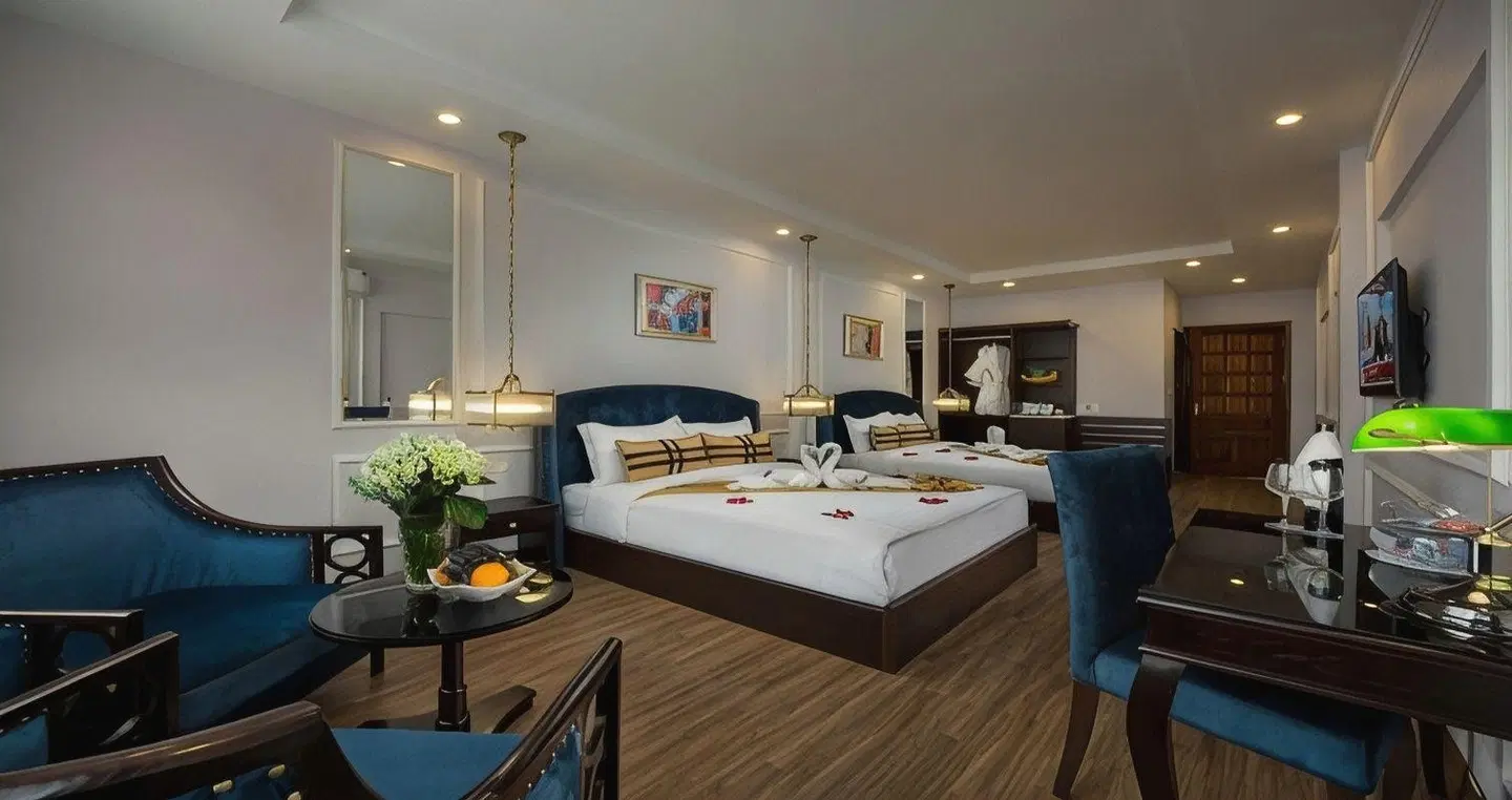 S Central Hotel Restaurant