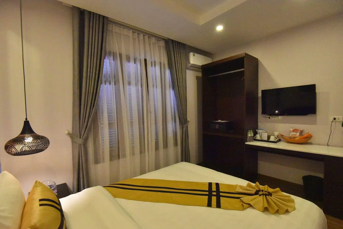 S Central Hotel ROOM_EXAMPLE