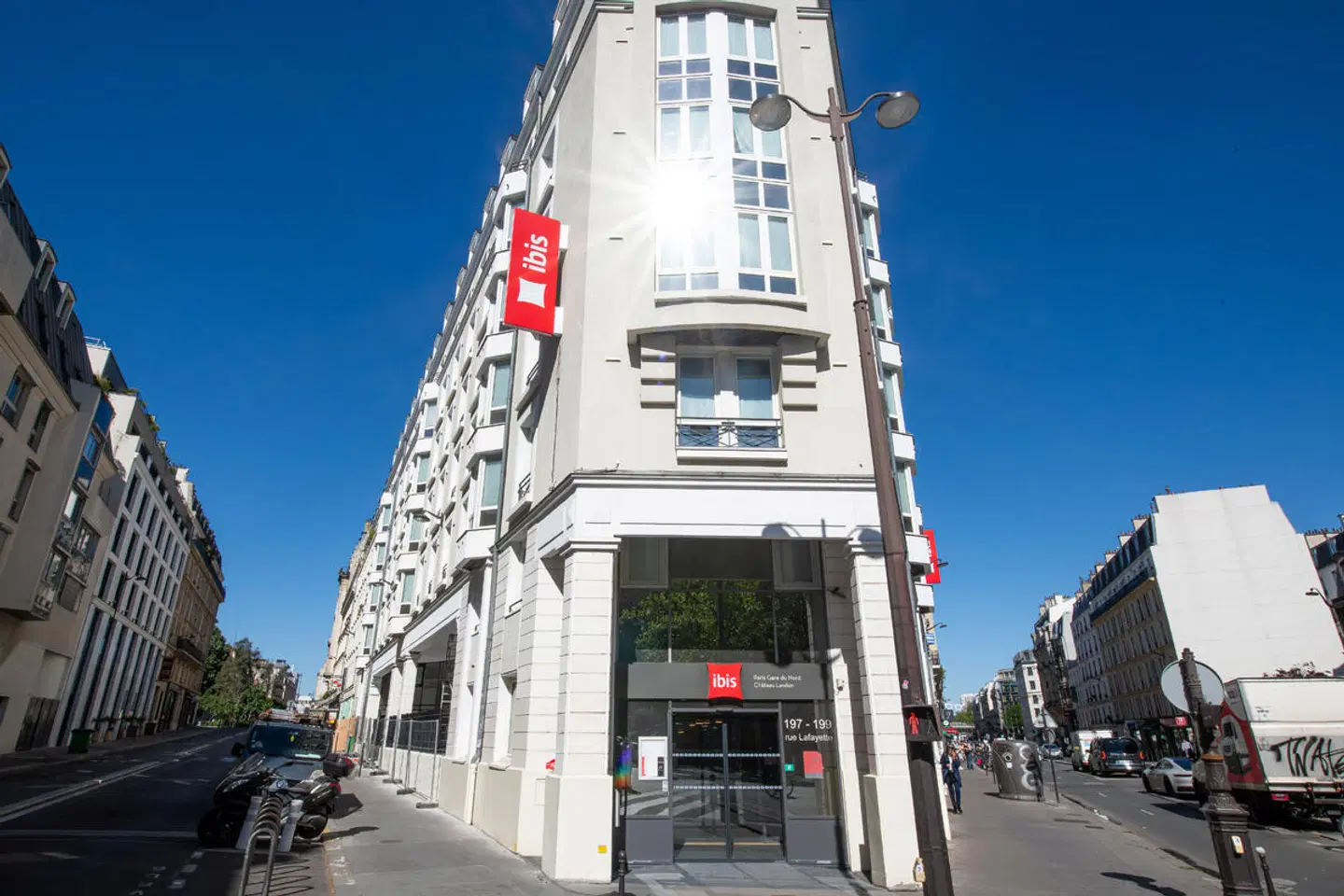 ibis Paris Gare du Nord Château-Landon - inklusive NFL Paris Game Ticket EXTERIOR
