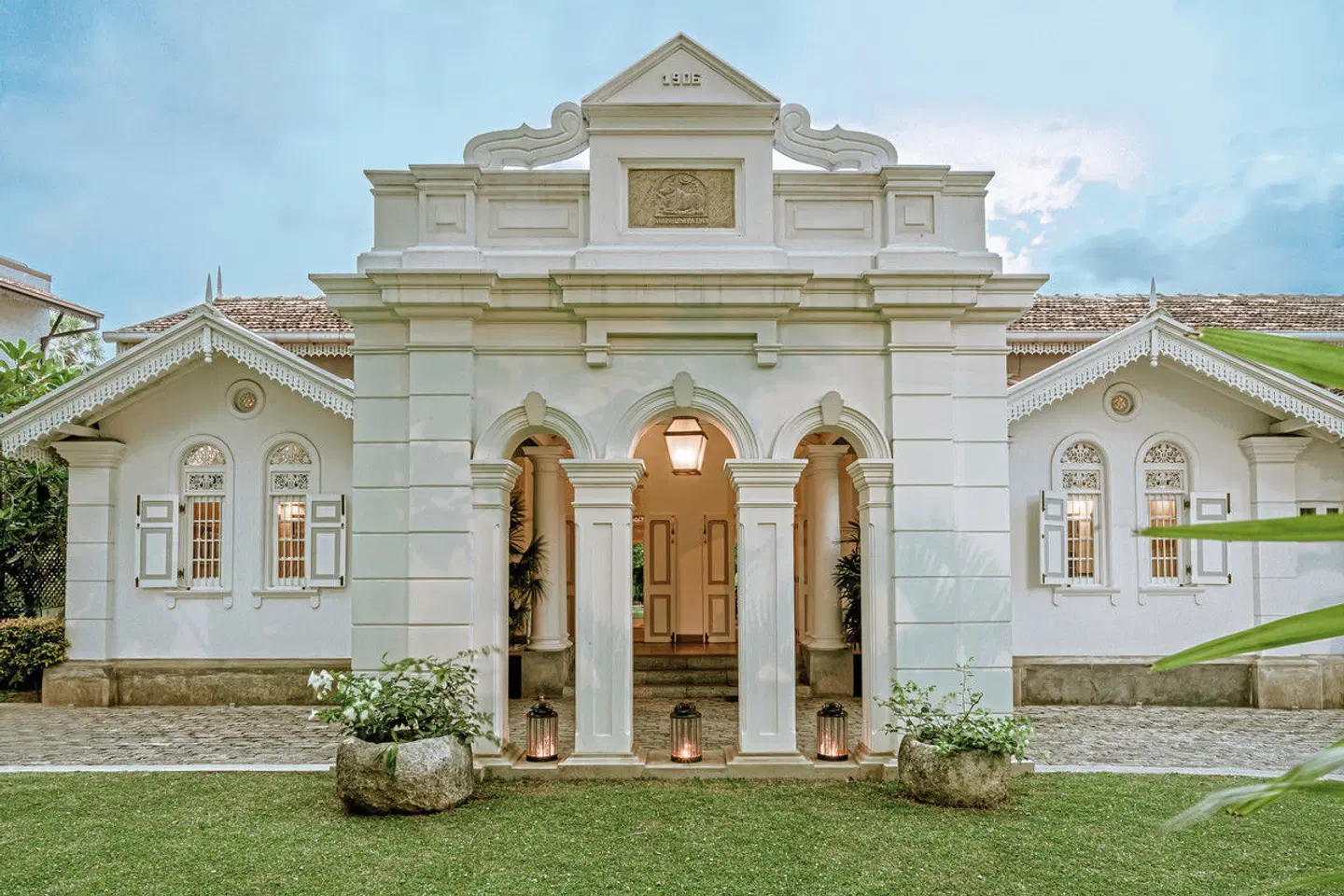 Maniumpathy EXTERIOR